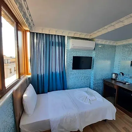 Blue Sail Otel 5*