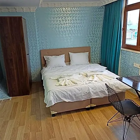 Blue Sail Otel 5*